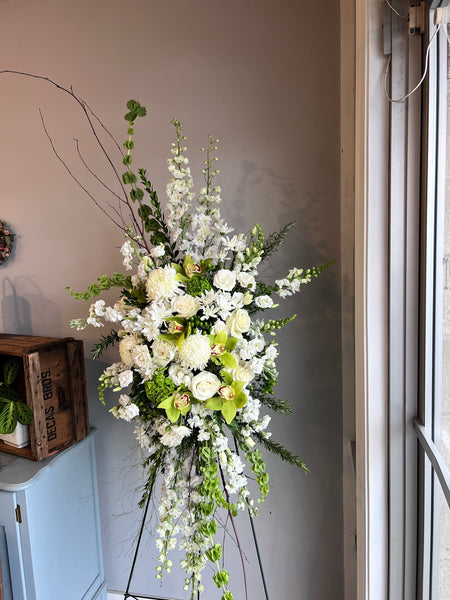 Standing Sprays - Creams & Whites
